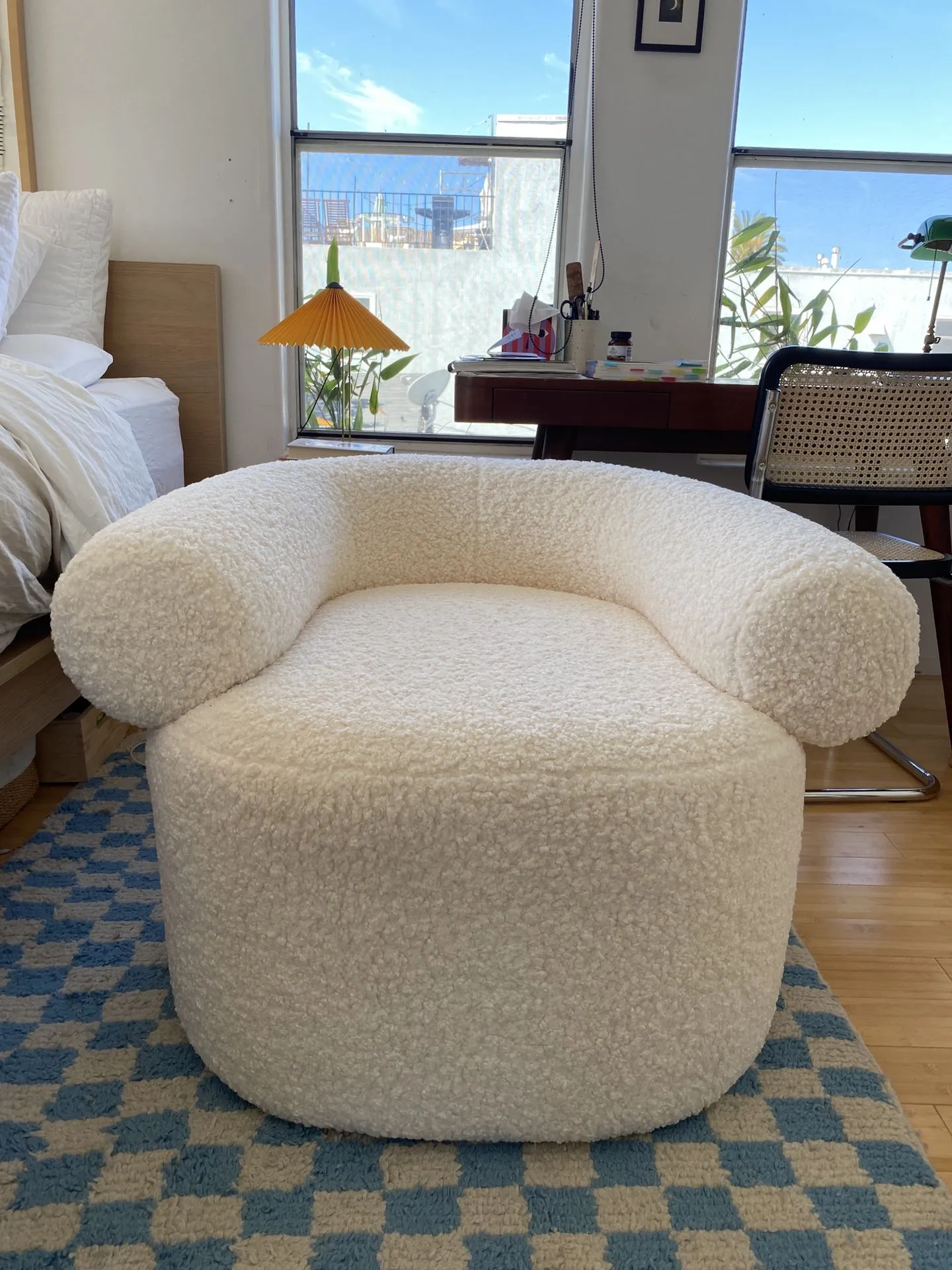 Cozy Huggy Armchair