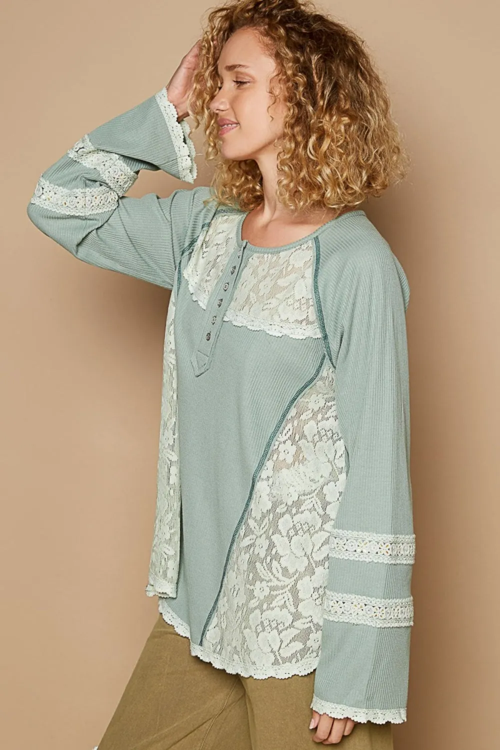 Round Neck Long Sleeve Lace Trim Thermal Top